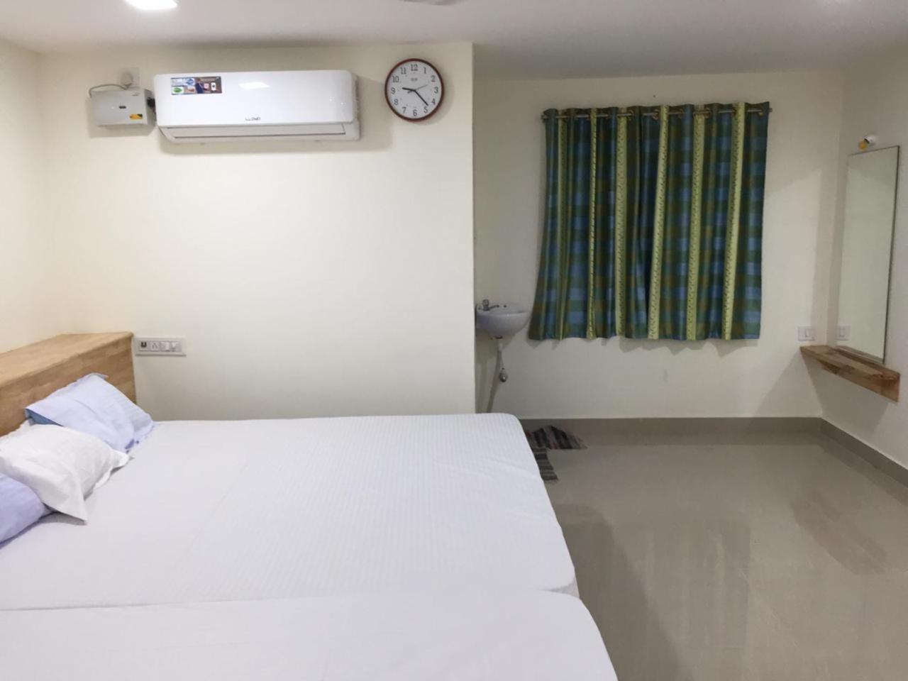 Aditi Rooms Tiruchirappalli Екстериор снимка